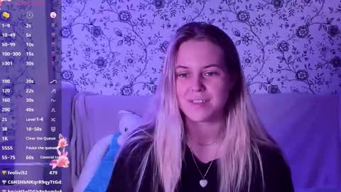 Darsi Anty online show from December 5, 5:20 pm