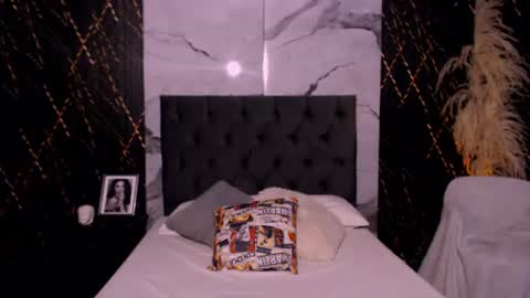 Angel Bells online show from July 22, 9:06 pm