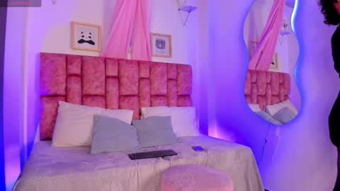 Angel  online show from April 9, 11:48 am