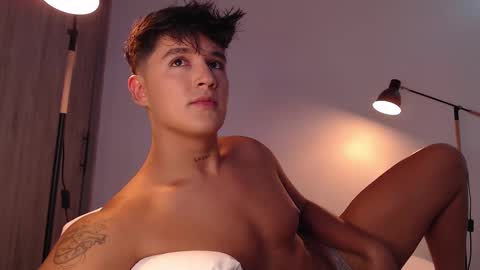 Angel online show from February 21, 7:10 pm