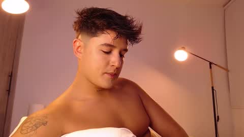 Angel online show from November 14, 12:42 am