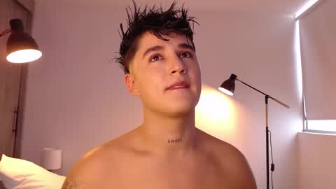 Angel online show from December 21, 6:59 pm