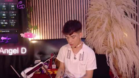 Snapshot of angeldustt_19 chatting on February 10, 5:11 am Angel dust online show from February 10, 5:11 am