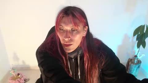 Snapshot of angele_johnson chatting on September 29, 12:27 am angele online show from September 29, 12:27 am