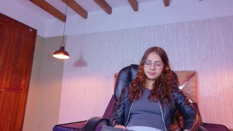 angel online show from November 9, 7:45 pm