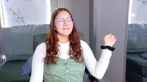 Snapshot of angeles_azul chatting on July 16, 3:40 pm angel online show from July 16, 3:40 pm