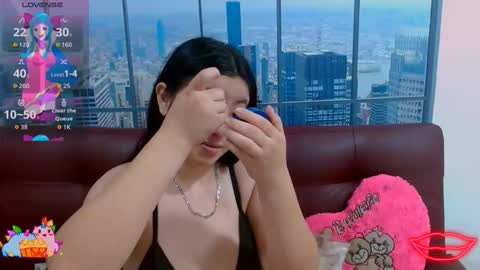 Snapshot of angelhotlatina18 chatting on March 3, 11:49 am angel online show from March 3, 11:49 am