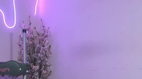 Carolina online show from February 9, 1:11 am