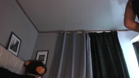 Snapshot of angeli_sexi chatting on February 12, 10:16 pm Carolina online show from February 12, 10:16 pm