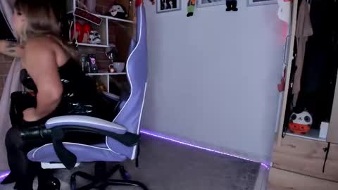 Angelica Sparks online show from October 30, 3:52 am