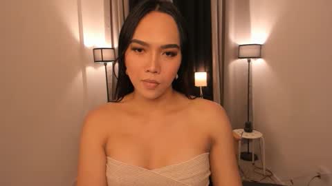 SweetAngelica online show from April 7, 10:15 am