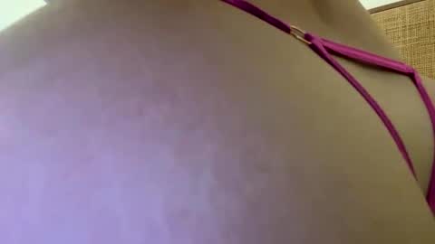 Snapshot of angelicalexa chatting on October 19, 5:35 pm angelicalexa online show from October 19, 5:35 pm