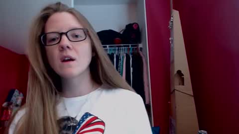 AngelicAngel online show from September 29, 7:30 pm