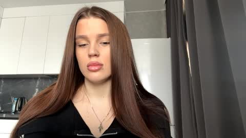 Elizabet online show from April 6, 7:20 am