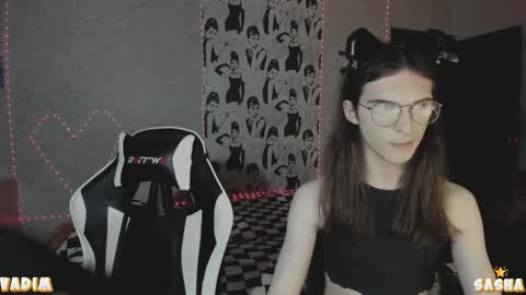 Snapshot of angelicfemboy chatting on November 7, 10:32 pm AngelicFemboyFairness online show from November 7, 10:32 pm