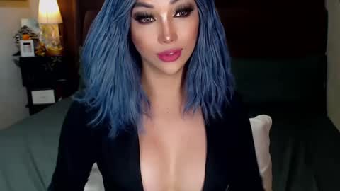 MS. AMALIA online show from February 14, 10:49 am