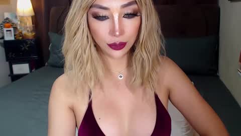 MS. AMALIA online show from February 19, 9:50 am