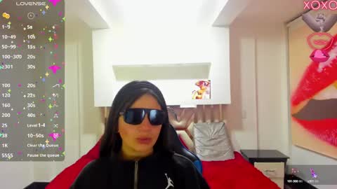 Snapshot of angelie_3 chatting on October 12, 7:51 am angelie online show from October 12, 7:51 am