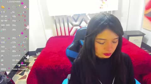 Snapshot of angelie_3 chatting on October 14, 6:14 am angelie online show from October 14, 6:14 am