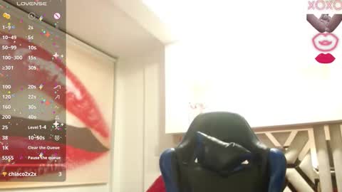 Snapshot of angelie_3 chatting on October 16, 5:52 am angelie online show from October 16, 5:52 am