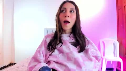 Angela  online show from March 4, 1:50 pm