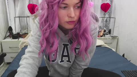 Angelika Rouge online show from March 1, 9:33 am