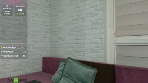 Snapshot of angelikaswell chatting on January 2, 6:18 am Angelika PVT OPEN online show from January 2, 6:18 am