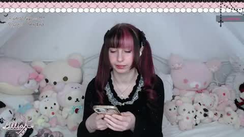 lillian online show from May 10, 2:28 am