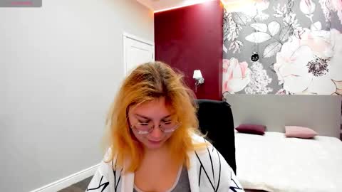 AngelinaLow online show from February 14, 8:00 am