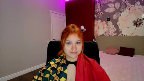 AngelinaLow online show from April 4, 5:27 am