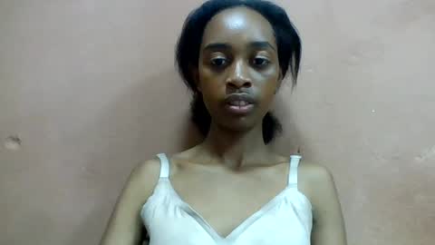 Snapshot of angeline221173 chatting on July 26, 7:54 pm angeline221173 online show from July 26, 7:54 pm