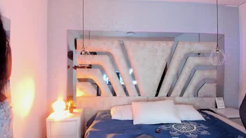 Angeline Heet online show from November 8, 10:41 pm