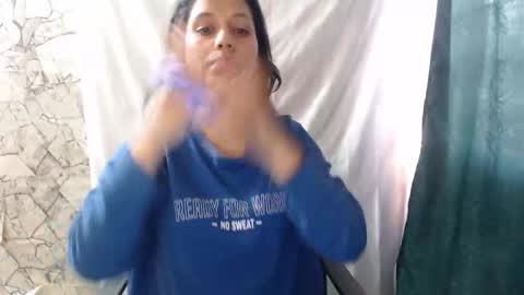 Snapshot of angelitaa_hot chatting on October 22, 9:03 pm angela online show from October 22, 9:03 pm