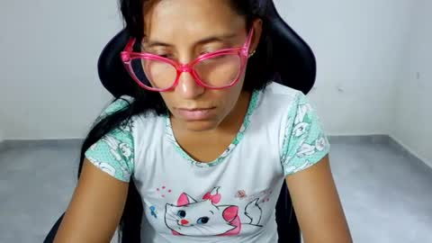 angela online show from July 14, 7:08 pm