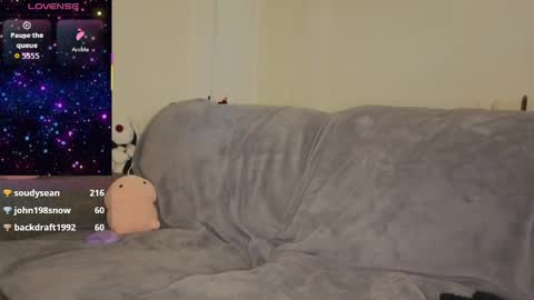 angelknight22 online show from March 29, 2:39 pm