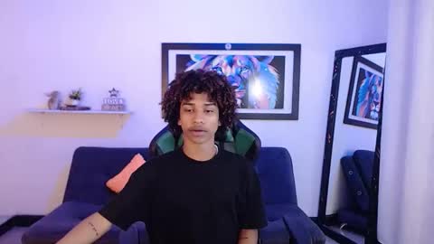 Snapshot of angell18_ chatting on October 24, 8:16 pm Angel online show from October 24, 8:16 pm