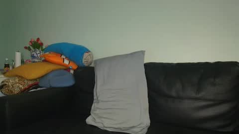 Angie online show from March 22, 1:36 pm