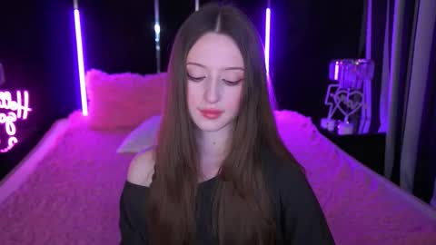 Snapshot of angellblush chatting on October 2, 2:13 pm AngelBlush online show from October 2, 2:13 pm