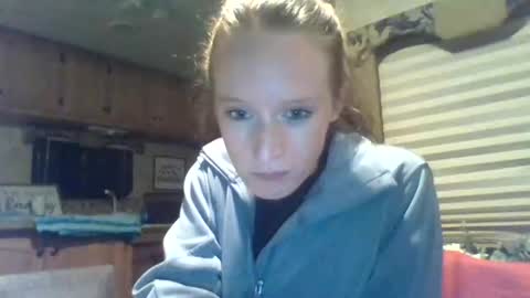 Snapshot of angellove8606 chatting on December 17, 7:14 am angellove8606 online show from December 17, 7:14 am