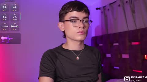 Snapshot of angelocute_ chatting on October 9, 7:28 am Angelo I work from home this is my room online show from October 9, 7:28 am