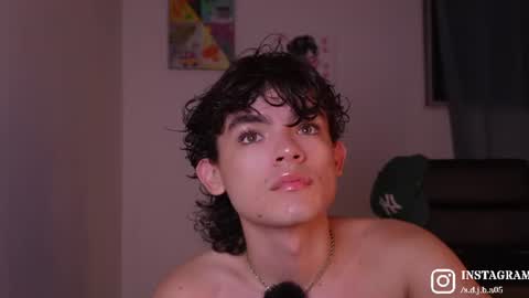 Angelo I work from home this is my room  online show from June 24, 1:15 am