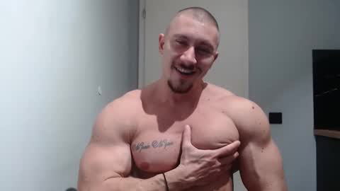  ------- SEX SHOW WITH GUYS AND GIRLS  MUSCLE SHOW online show from December 29, 3:13 pm