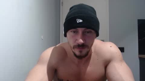  ------- SEX SHOW WITH GUYS AND GIRLS  MUSCLE SHOW online show from January 20, 7:25 pm