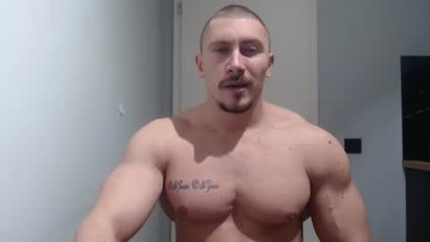 ------- SEX SHOW WITH GUYS AND GIRLS  MUSCLE SHOW online show from February 22, 6:19 pm