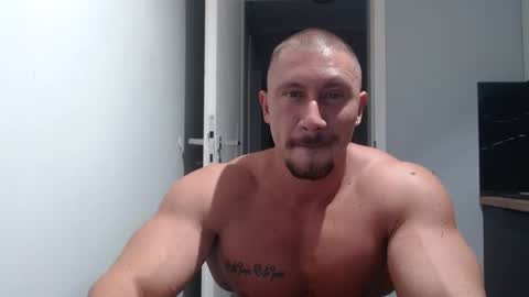  ------- SEX SHOW WITH GUYS AND GIRLS  MUSCLE SHOW online show from September 9, 3:55 pm