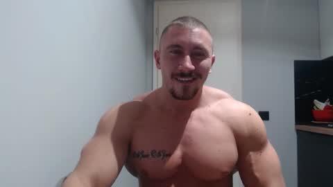  ------- SEX SHOW WITH GUYS AND GIRLS  MUSCLE SHOW online show from November 22, 2:49 pm