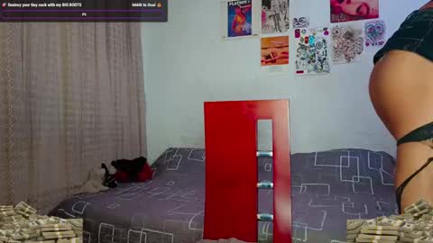 Snapshot of angelsdustxxx chatting on March 8, 7:42 pm online show from March 8, 7:42 pm