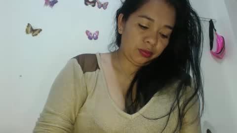 Snapshot of angelsexylatina chatting on April 18, 12:47 am rebeca online show from April 18, 12:47 am
