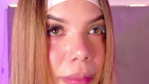 ANGEL SWIFT online show from April 9, 10:42 am