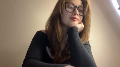 Snapshot of angelwhisper56 chatting on November 28, 3:47 pm Lisa online show from November 28, 3:47 pm